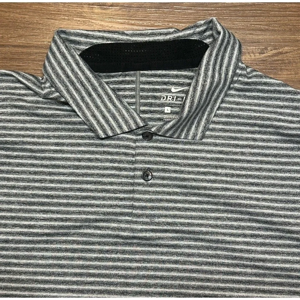 Nike Dri-FIT Tiger Woods Vapor Grey Striped Golf Polo Size L (BQ6722-010)